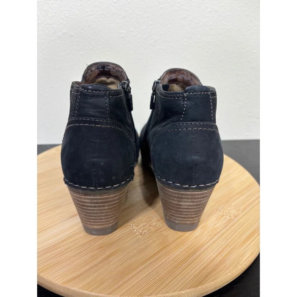 Dansko Susan Wedge Booties 38 US 7.5-8 Black Nubuck Leather Side Zip Ankle Boots